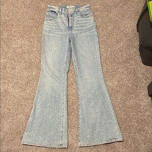 Abercrombie Curve Love The Flare Ultra High Rise